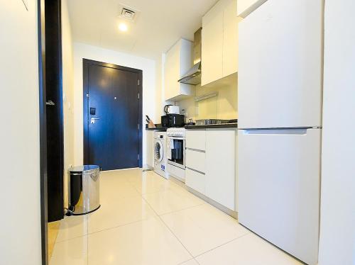 Luxury Escapes - Quiet Studio near Expo City and DWC Airport - CELESTIA TOWER, Dubaj (fotografie 7)