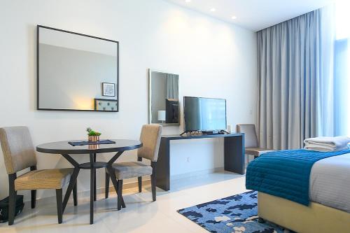 Luxury Escapes - Quiet Studio near Expo City and DWC Airport - CELESTIA TOWER, Dubaj (fotografie 3)