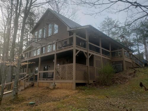 Happy Hollow Cabin - image 7