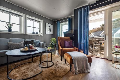 Knutholmen in Калвог