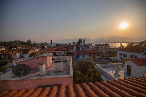 White Garden Hotel - image 14