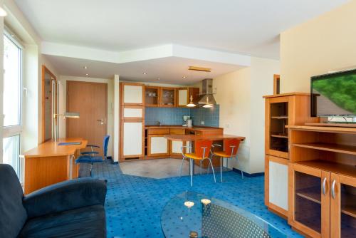 Apartment (2 Adults) image 5