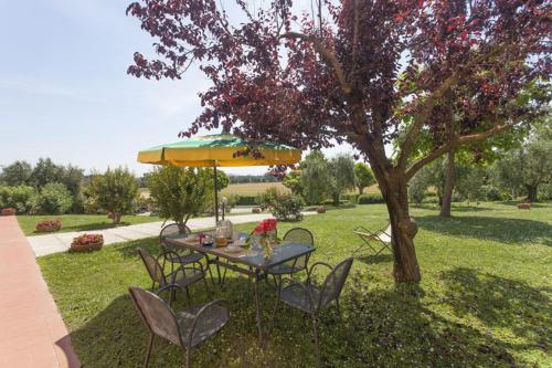 Two-Bedroom Apartment with Balcony (4 Adults)