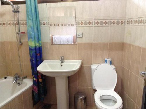 Bathroom, Morogoro Hotel in Morogoro