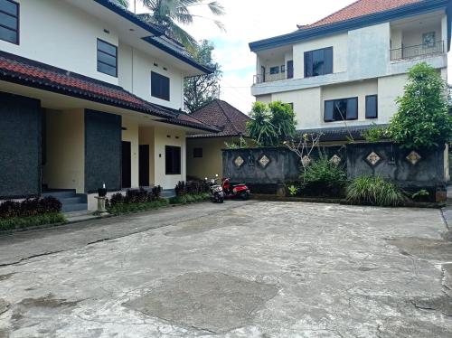 Hotel Mawar Sari Mitra RedDoorz