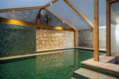 Gyógyfürdő, Hotel Alegra Boutique Suites in Ein Karem