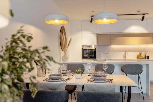 Lazure Hotel & Marina - image 8