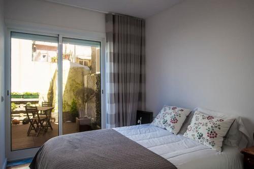 Apartment with Terrace image 10