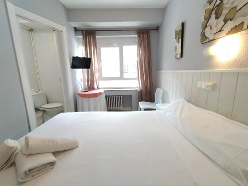 Hostal Albero by gaiarooms - image 8