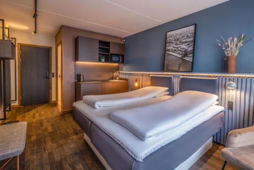 Pier 5 Hotel Room Type - Studio