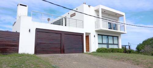 CASA MODERNA LUMINOSA EL PORTAL
