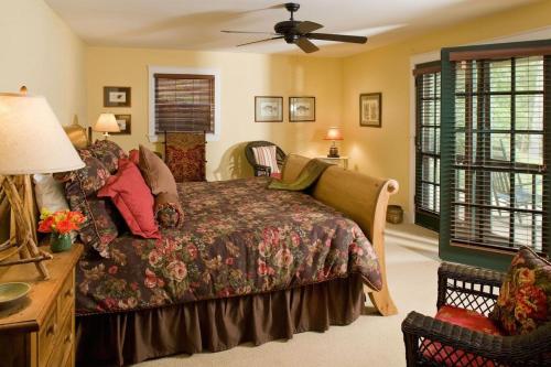 The Lakehouse at Katie Camp - image 4