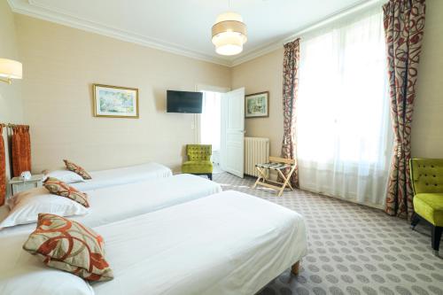 Triple Room (3 Persons) 