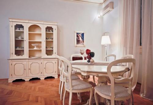 Apartments Florence - Ghibellina 96 - image 5
