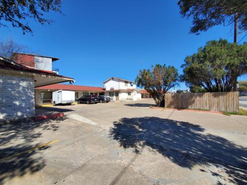 Rodeway Inn Downtown - image 11