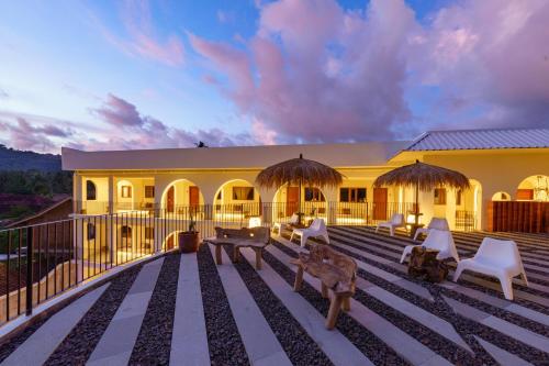 349126988 El Tropico Boutique Hotel