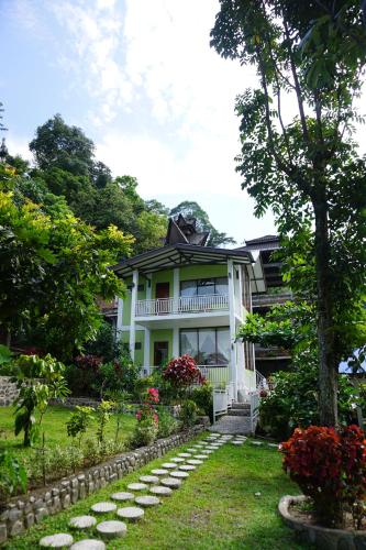 Hotelli välisilme, JungleRiverHouse in Bukit Lawang