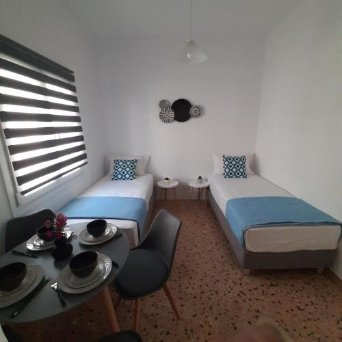 Flora Rooms - main image