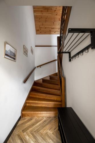 2 bedrooms, 4 beds