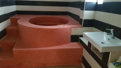 Vonios kambarys, La Maison Perchée (La Maison Perchee) in Imouzer du Kandaris