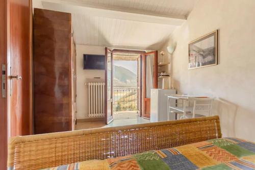  Stanza con terrazzo Vista Lago - LAKEHOLIDAY, Pension in Castel di Tora bei Collegiove