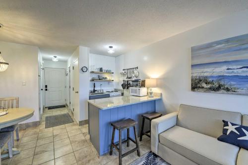 Happy Cows Studio on the Beach Condo with Pool! - image 6