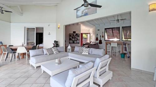 Wood Chic in Baie-Mahault