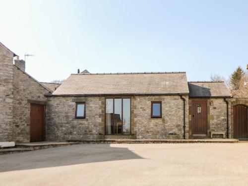Swallow Barn Buxton - image 14
