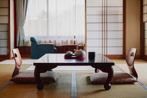 Japanese-Style Room with Mountain view and Shared Bathroom - Non-Smoking