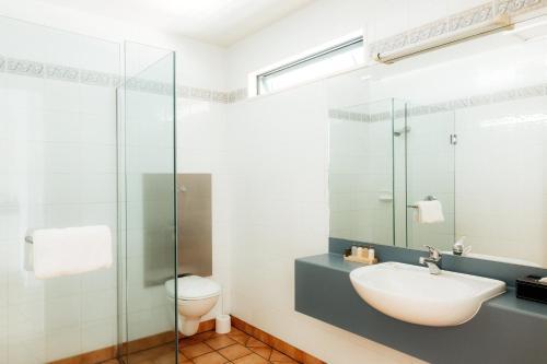 阿卡罗瓦标准汽车旅馆