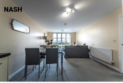 Picture of Stylish 2 Bedroom Apartment-Short Term Lets & Serviced Accomodation Reading