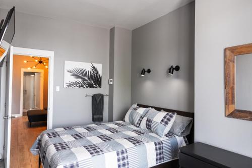 Queen Room with Shared Bathroom