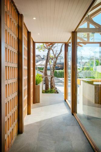 Zwembad, Raming Lodge Hotel in Nacht bazaar