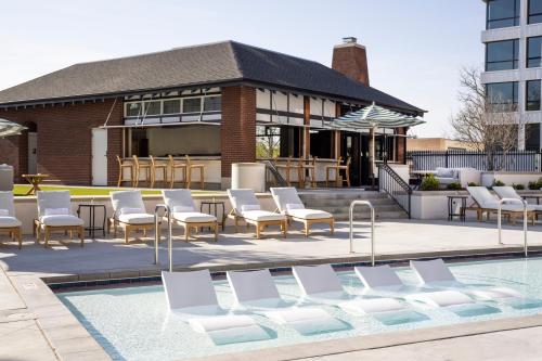 349217341 Kimpton Cottonwood Hotel by IHG