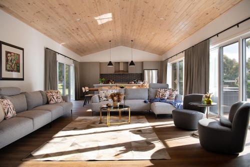 Acacia House