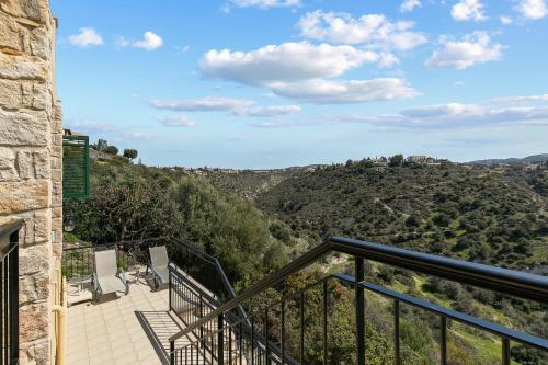 2 bedroom Apartment Avdimou with stunning sea views Aphrodite Hills Resort - image 4