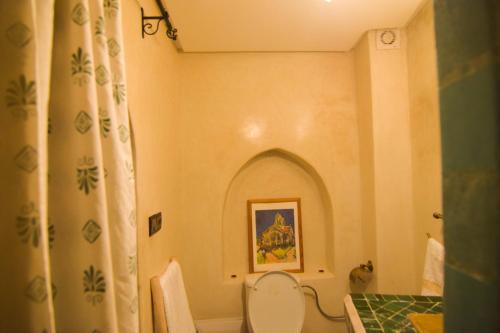 Triple Room with Private Bathroom image 2