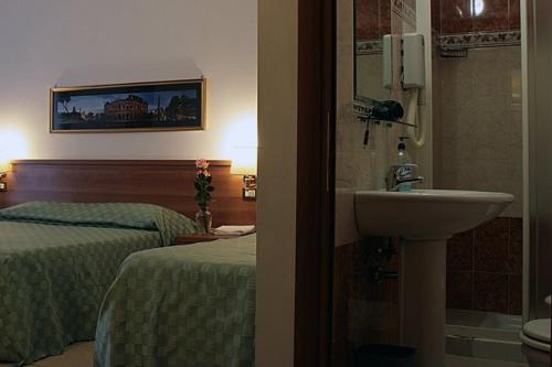 Emanuela Guest House - image 14
