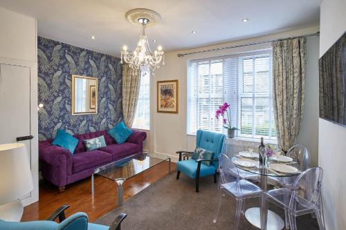 Picture of The Granville - Delightful 2-Bed Victorian Apartment