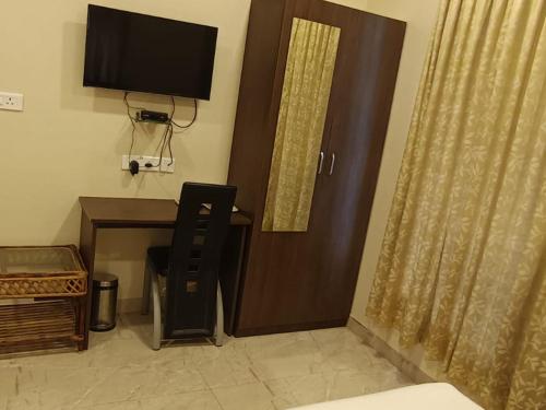 Hotel cute orange – Chennai, IL