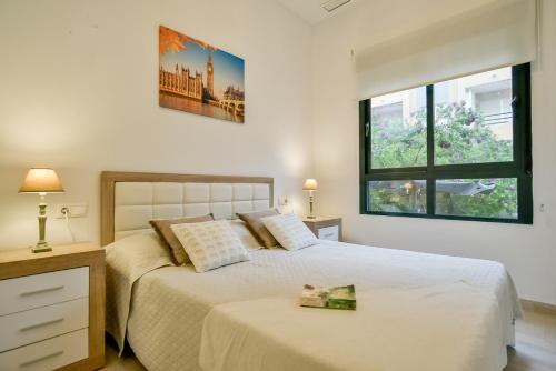 Deluxe Apartment image 8