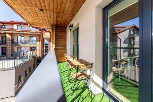 Apartment with Balcony image 10