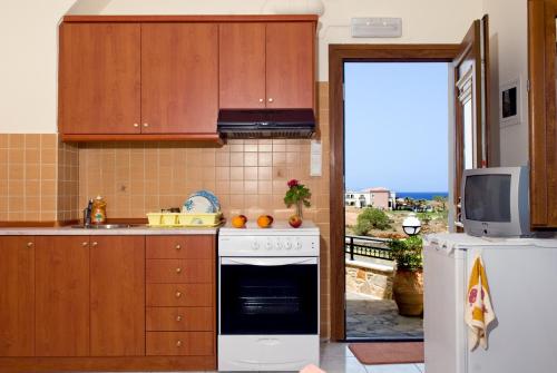Standard Studio with Sea View image 5