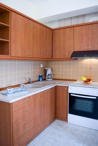 One Bedroom Apartment with Sea View image 5