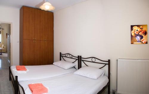 One Bedroom Apartment with Sea View image 9
