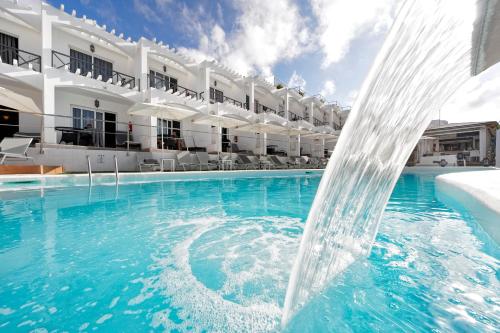 Vista Bonita - Gay and Lesbian Only Resort - image 2