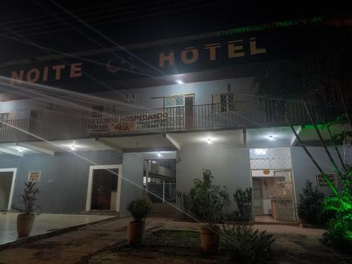 Noite hotel