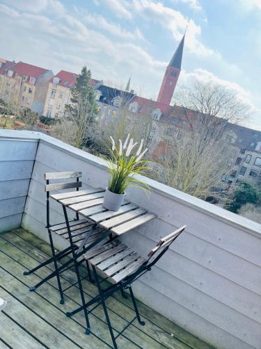 F11 3s tv with balcony - image 12