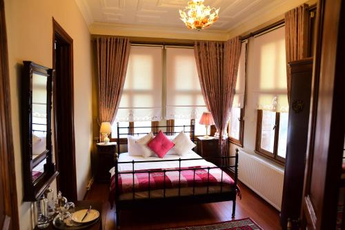1 queen bed
