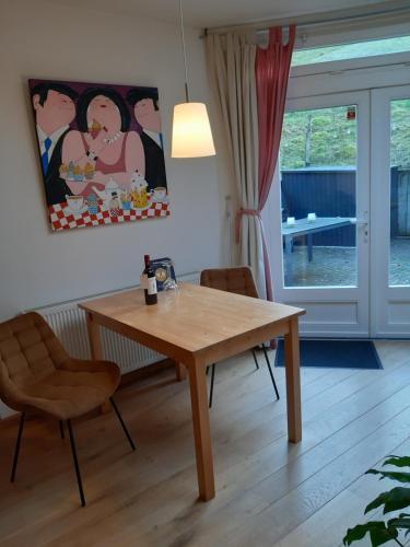 Faciliteiten, D'R Pletsch in Berg